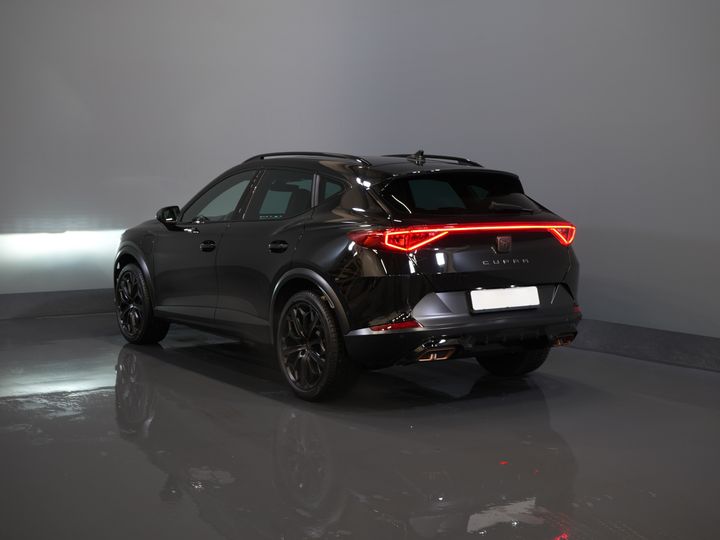 CUPRA Formentor SUV 1.4 e-Hybrid VZ 245 pk Tribe Edition Pano/ Matrix/ Adapt.Cruise/ Elek. Klep/ Memory/ 19'' LMV/ Carplay/ Standkachel/ Stuurverw./