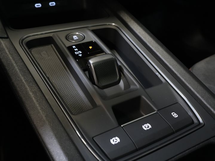 CUPRA Formentor SUV 1.4 e-Hybrid VZ 245 pk Tribe Edition Pano/ Matrix/ Adapt.Cruise/ Elek. Klep/ Memory/ 19'' LMV/ Carplay/ Standkachel/ Stuurverw./