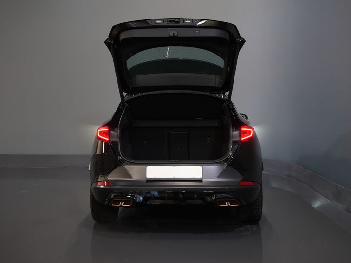 CUPRA Formentor SUV 1.4 e-Hybrid VZ 245 pk Tribe Edition Pano/ Matrix/ Adapt.Cruise/ Elek. Klep/ Memory/ 19'' LMV/ Carplay/ Standkachel/ Stuurverw./