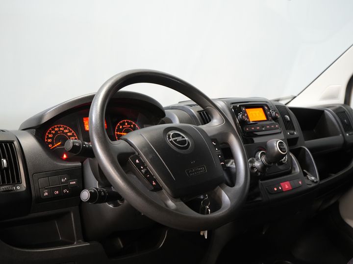 Opel Movano Open laadbak 2.2 140 pk DC Dubbel Cabine Open Laadbak/ 7 Pers./ 2.5t Trekverm./ Cruise/ Airco/ 288x215x35/ Pick up