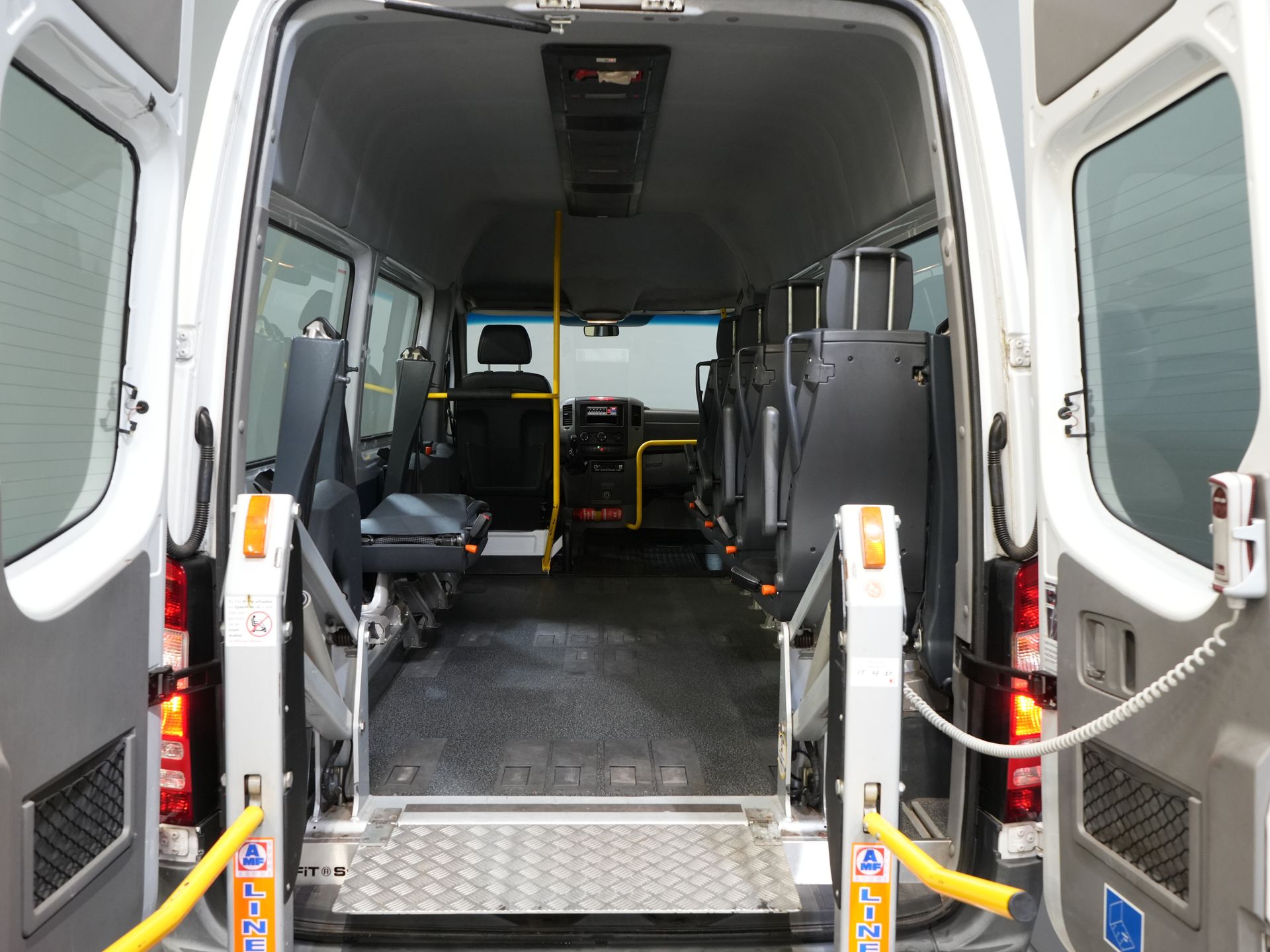 Mercedes-Benz Sprinter Personenvervoer 313 2.2 CDI L2H2 € 10.164 Incl. BTW EXPORT Combi/ 9 Persoons/ Kombi/ 9P/ Airco/ Rolstoellift