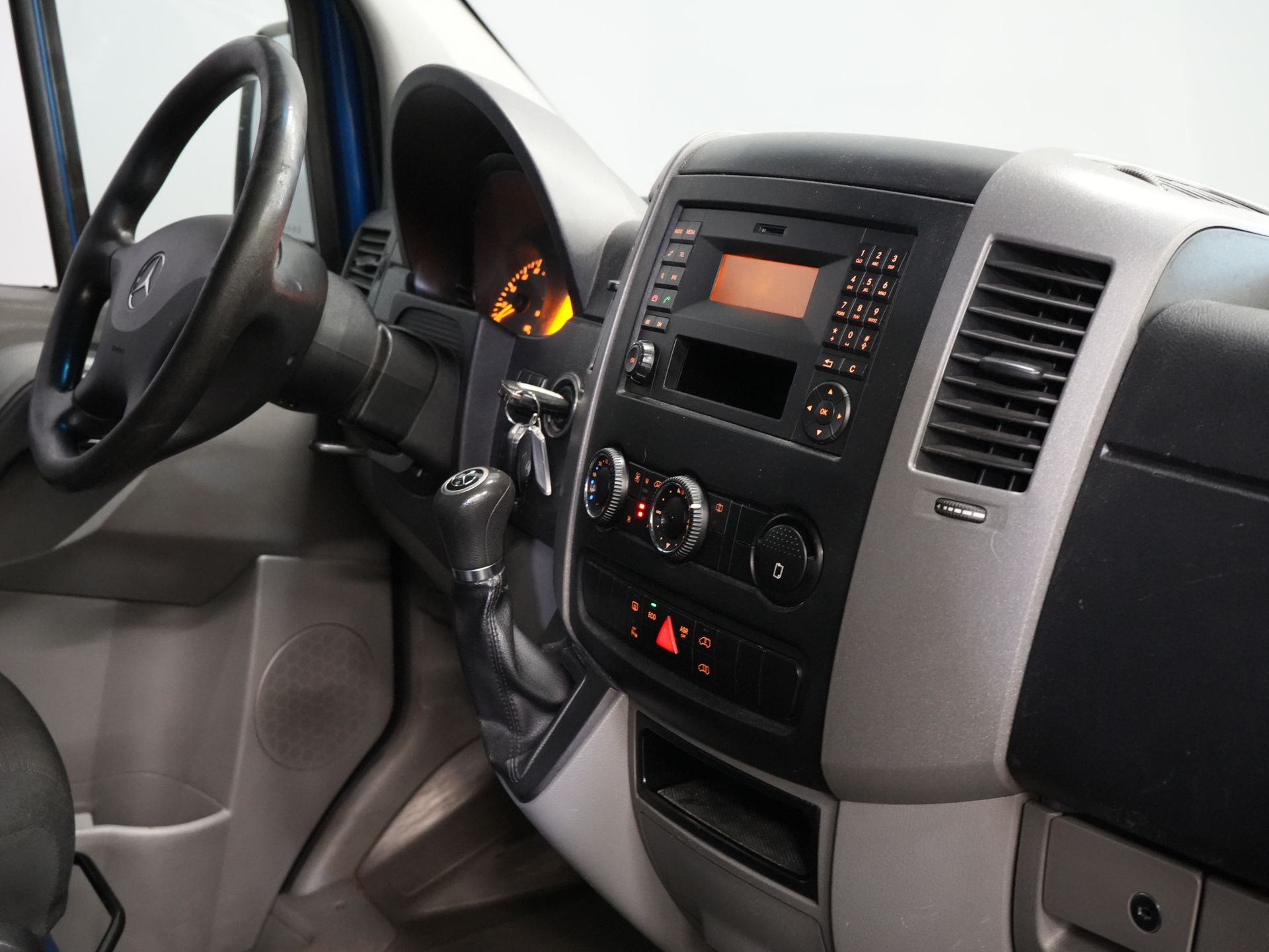 Mercedes-Benz Sprinter Personenvervoer 213 2.2 CDI Aut. L2H2 9 Persoons EXPORT Incl. BTW&BPM €13.915,- Airco/ PDC/ Sidebars/ Rearbar