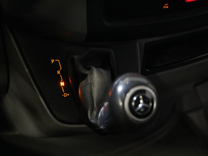 Mercedes-Benz Sprinter Personenvervoer 213 2.2 CDI Aut. L2H2 9 Persoons EXPORT Incl. BTW&BPM €13.915,- Airco/ PDC/ Sidebars/ Rearbar