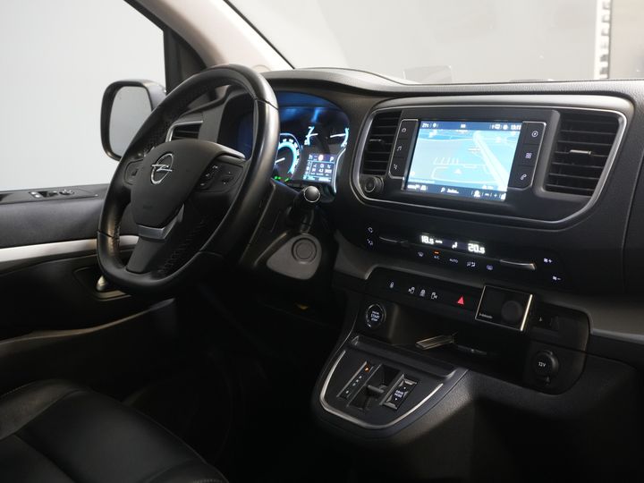 Opel Zafira-e Life Tourer Passenger 75 kWh 330 km WLTP (DEMO) 42 887 € z VAT Pano/ Elek.drzwi przesuwne/ Fotele z masażem/ Skóra/ Xenon/ Ogrzewanie postojowe/ Head Up/ Class