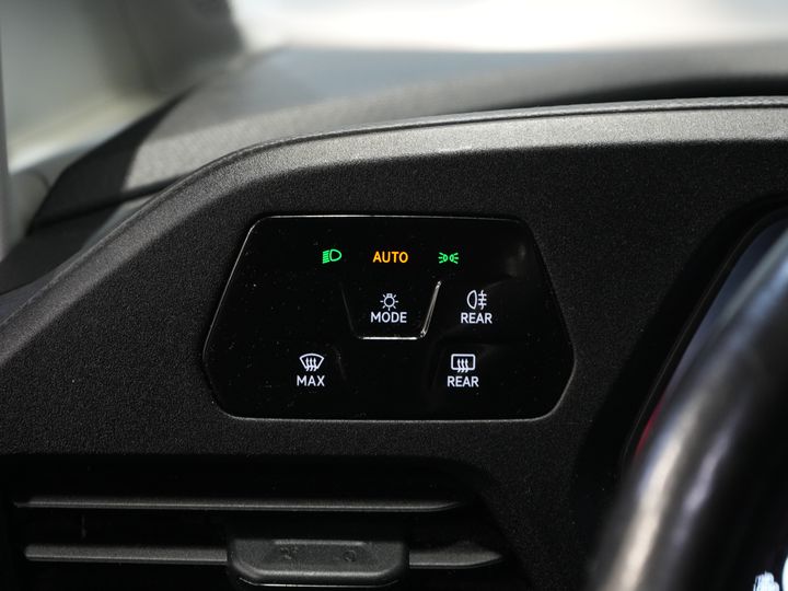 Volkswagen Caddy Cargo Van 2.0 TDI Händlergepflegt/ Carplay/ Navi/ Cruise/ DAB/ 16 ”LMV/ PDC/ Abschlepphaken/ Klimaanlage
