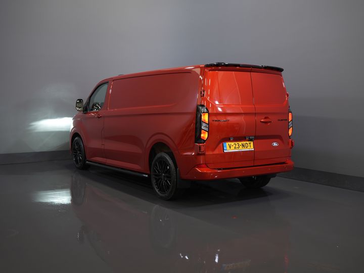 Ford Transit Custom Bestelbus 2.0 TDCI 150 pk L2 Limited BPM VRIJ! Garantie tot 1-28'/ Adapt. Cruise/ LED/ Stoelverw./ Stuurverw./ Carplay/ PDC/ Camera
