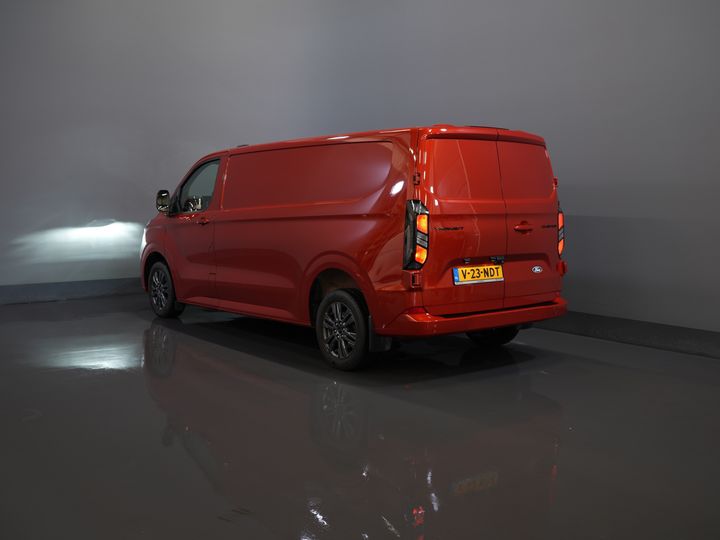 Ford Transit Custom Bestelbus 2.0 TDCI 150 pk L2 Limited BPM VRIJ! Garantie tot 1-28'/ Adapt. Cruise/ LED/ Stoelverw./ Stuurverw./ Carplay/ PDC/ Camera