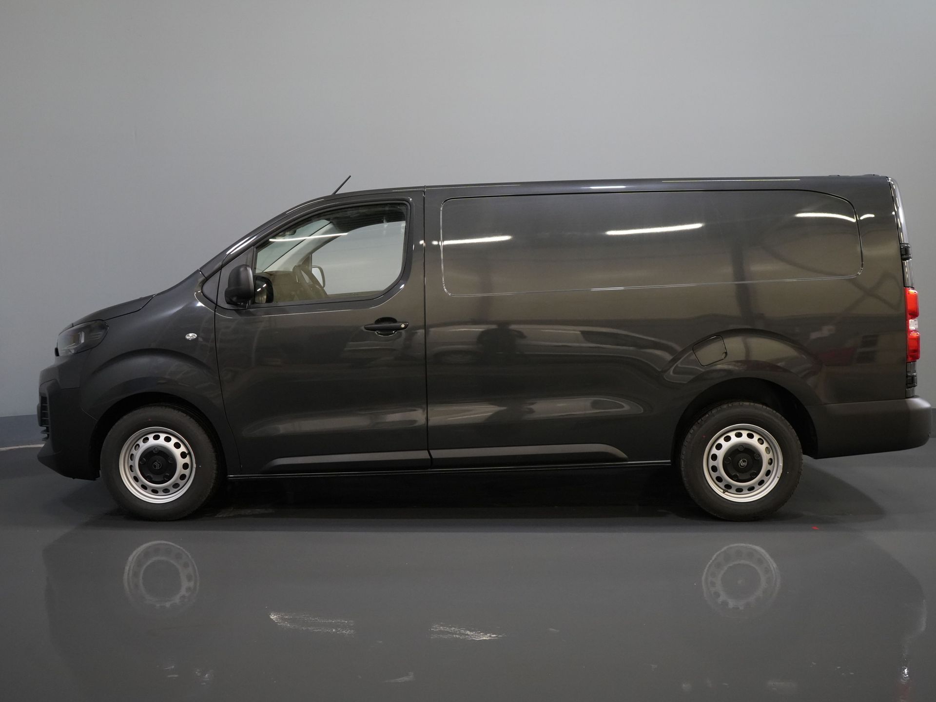 Citroën Jumpy Van 2.0 HDI 180 hp Aut. L3 BPM FREE/ Virtual Cockpit/ Carplay/ Navi/ Kamera/ Cruise/ PDC/ Airco