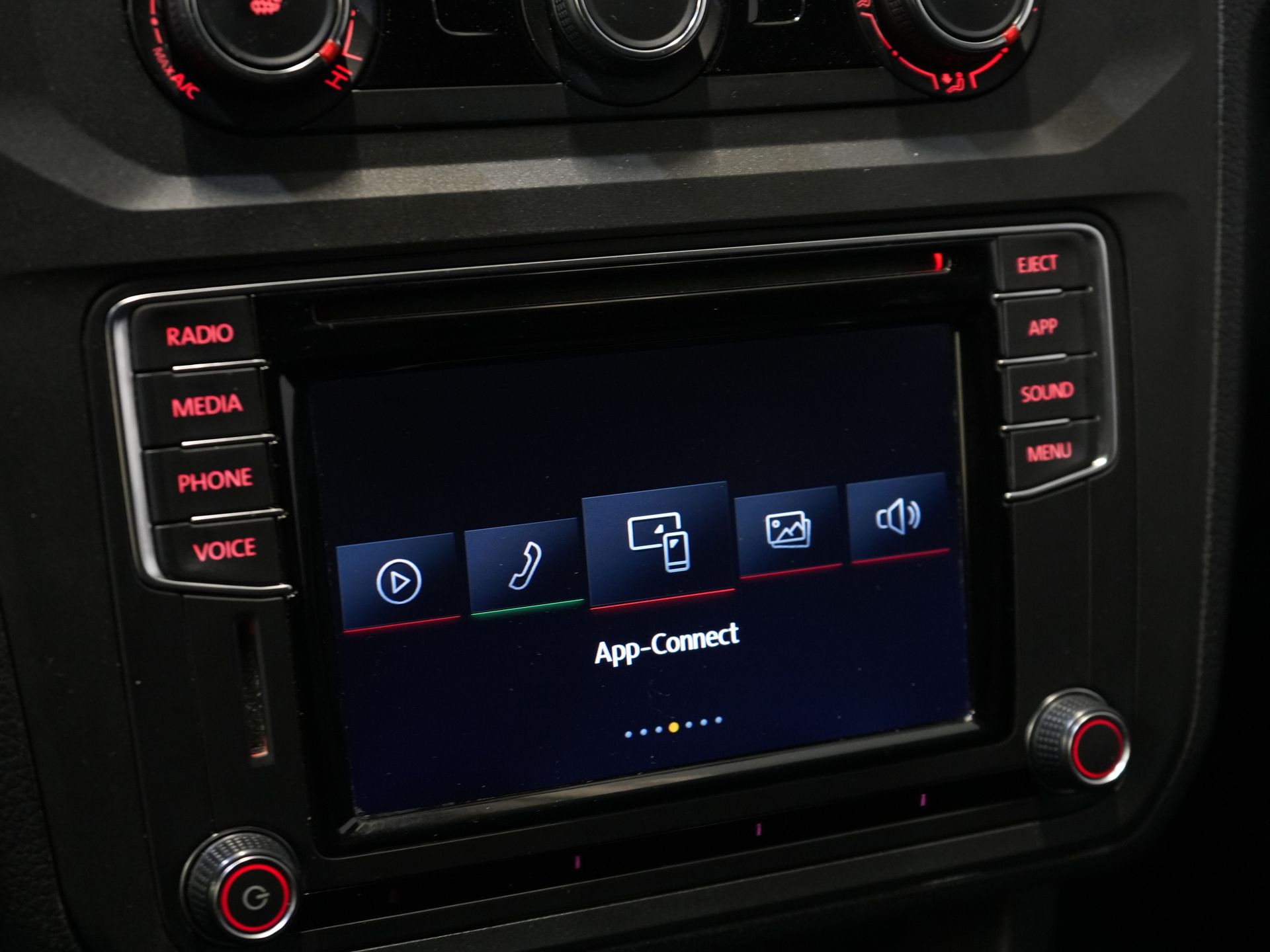 Volkswagen Caddy Van 2.0 TDI 100 ch DSG Aut. BPM FREE ! Edition 35 Carplay/ Seatverw./Chauffage au sol/ Cruise/ Airco/ PDC/ LMV/ Porte-bagages/ Barre de remorquage/ In