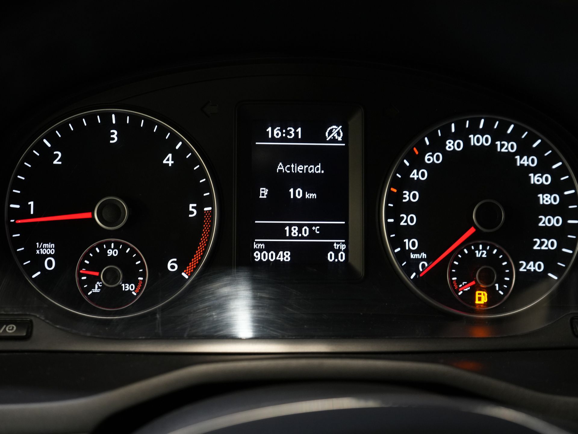 Volkswagen Caddy Van 2.0 TDI 100 ch DSG Aut. BPM FREE ! Edition 35 Carplay/ Seatverw./Chauffage au sol/ Cruise/ Airco/ PDC/ LMV/ Porte-bagages/ Barre de remorquage/ In