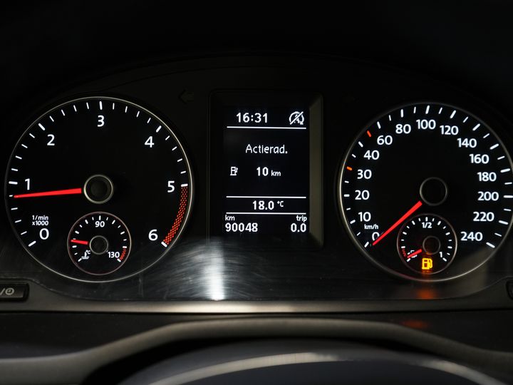 Volkswagen Caddy Van 2.0 TDI 100 ch DSG Aut. BPM FREE ! Edition 35 Carplay/ Seatverw./Chauffage au sol/ Cruise/ Airco/ PDC/ LMV/ Porte-bagages/ Barre de remorquage/ In