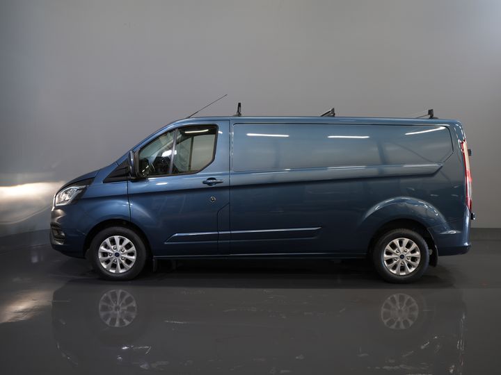 Ford Transit Custom Bestelbus 320 2.0 TDCI 170 pk Aut. L2 Trend BPM VRIJ! Carplay/ Stoelverw./ Camera/ PDC/ LMV/ Dakdragers/ Trekhaak