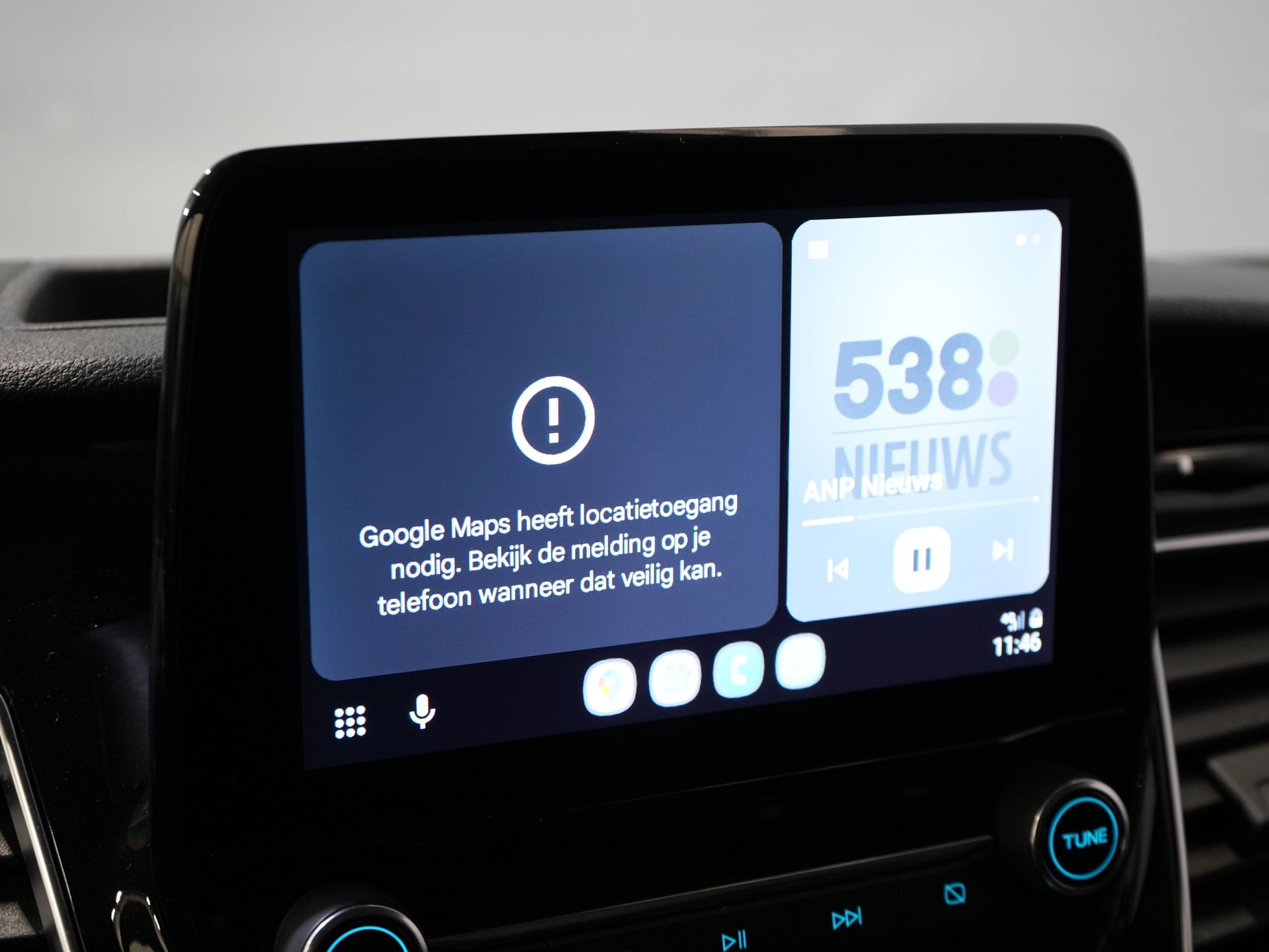 Ford Transit Custom Bestelbus 320 2.0 TDCI 170 pk Aut. L2 Trend BPM VRIJ! Carplay/ Stoelverw./ Camera/ PDC/ LMV/ Dakdragers/ Trekhaak