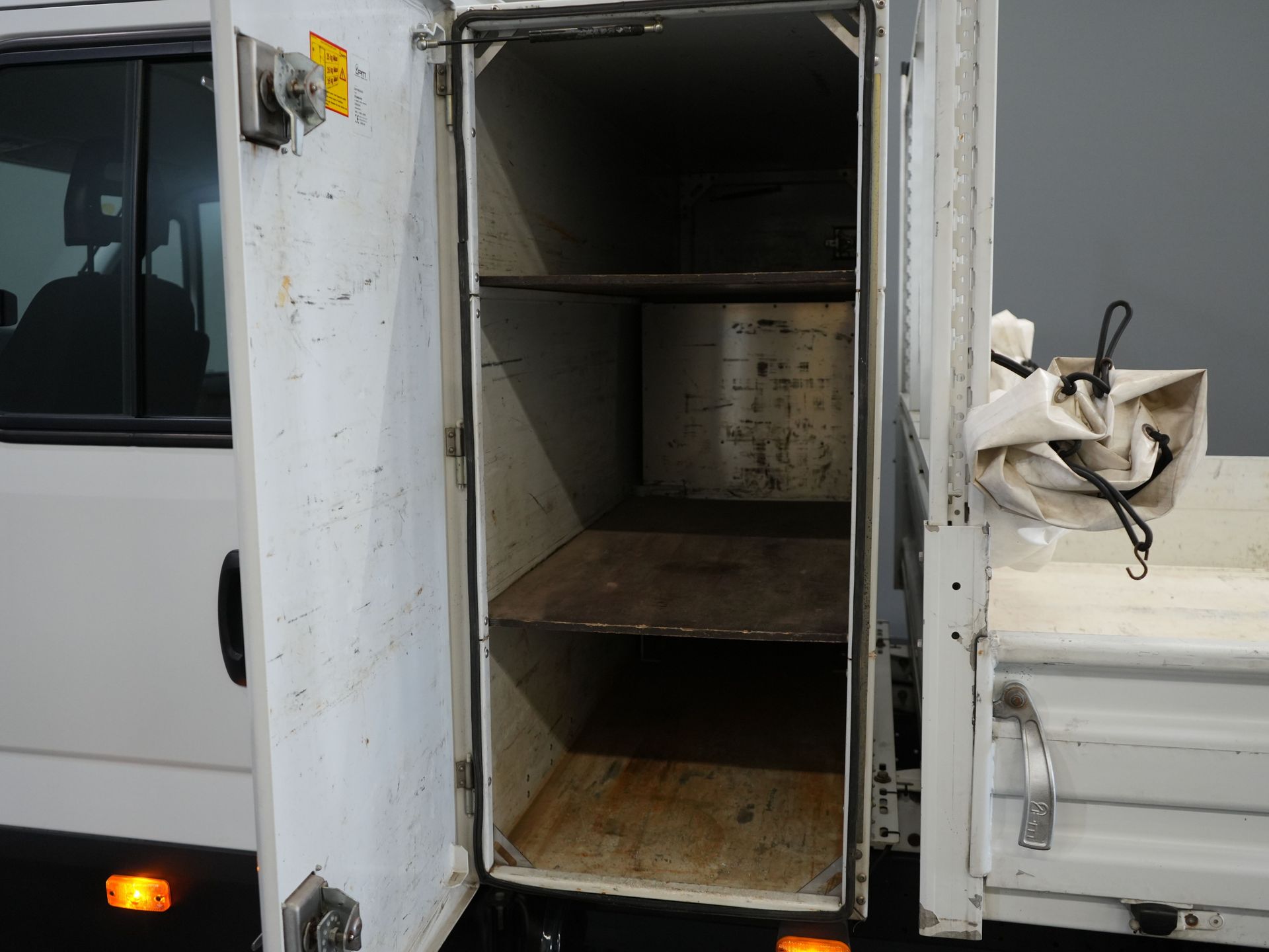 Iveco Daily Kipper 35C14D 2.3 140 KM Aut. ZF DC Podwójna kabina 6-osobowa / Wywrotka / Pick Up / Otwarta skrzynia ładunkowa / Wywrotka / 3,5 t holowania Verm./ Podwójne powietrze / Gev.Stoe
