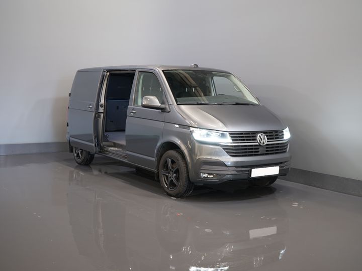 Volkswagen Transporter Van T6.1 2.0 TDI 150 hp DSG Aut. L2 BPM GRATUIT ! LED/ Adapt.Cruise/ Stand heater/ Seatverw./ Carplay/ Camera/ PDC/ LMV/ Towbar/ Airco