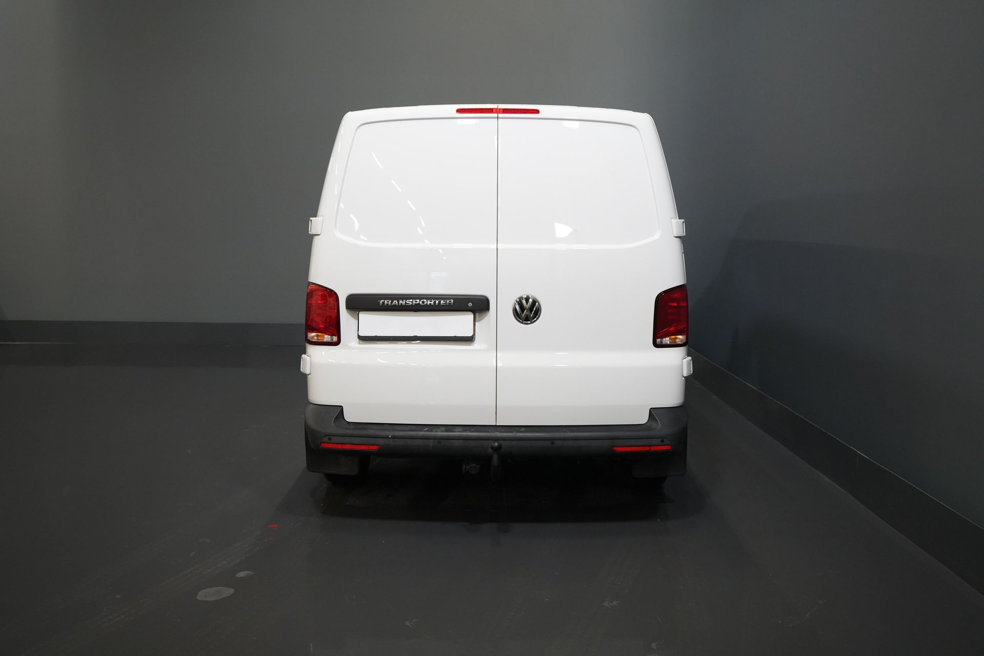 Volkswagen Transporter Van T6.1 2.0 TDI 150 CP DSG Aut. L2 2x Ușă glisantă/ LED/ Seatverw./ Încălzire stand/ Carplay/ 2.5t remorcare M.