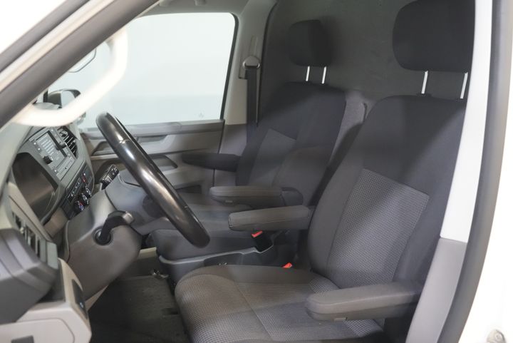 Volkswagen Transporter Van T6.1 2.0 TDI 150 CP DSG Aut. L2 2x Ușă glisantă/ LED/ Seatverw./ Încălzire stand/ Carplay/ 2.5t remorcare M.