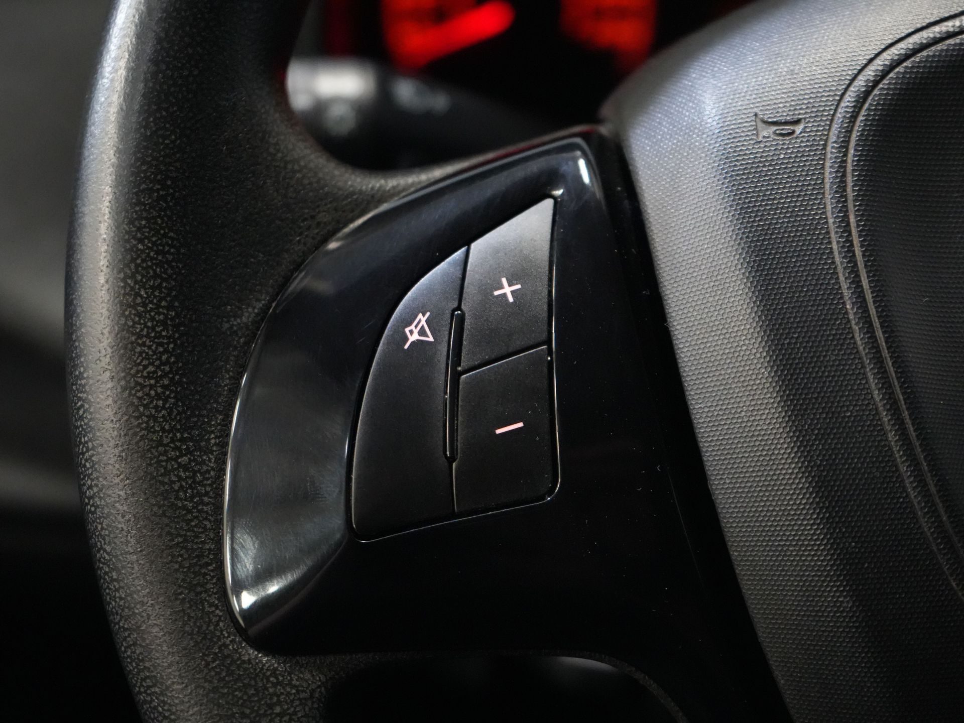 Fiat Dobló Cargo Bestelbus 1.3 MJ BPM VRIJ! 7x Voorraad NL Auto/ Airco/ Bluetooth/ Betimmering