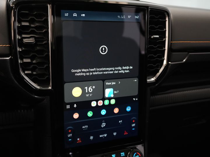 Ford Ranger Pick-Up Ford Ranger Wildtrak 2.3 PHEV Double Cab 4x4/ B&O/ Elek. Roll Cover/ Tech-Pack/ Adapt.Cruise/ 3.5t Towing Verm./ 360 Camera/ Leather/