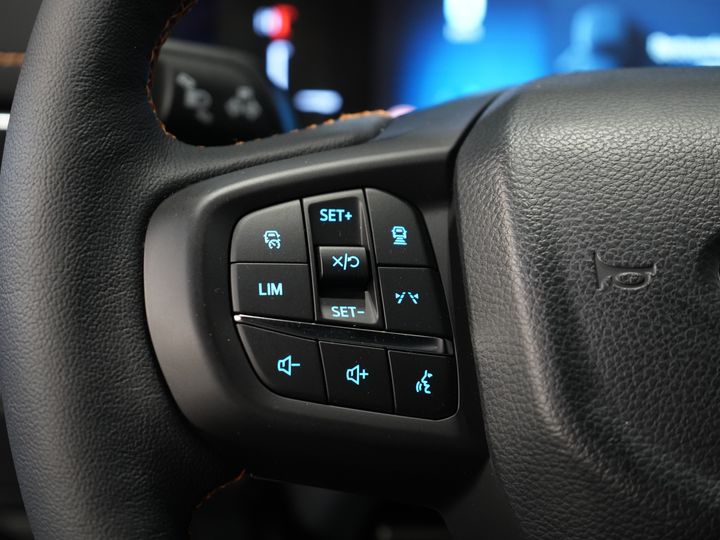 Ford Ranger Pick-Up Ford Ranger Wildtrak 2.3 PHEV Double Cab 4x4/ B&O/ Elek. Roll Cover/ Tech-Pack/ Adapt.Cruise/ 3.5t Towing Verm./ 360 Camera/ Leather/