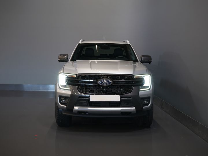 Ford Ranger Pick-Up Ford Ranger Wildtrak 2.3 PHEV Double Cab 4x4/ B&O/ Elek. Roll Cover/ Tech-Pack/ Adapt.Cruise/ 3.5t Towing Verm./ 360 Camera/ Leather/