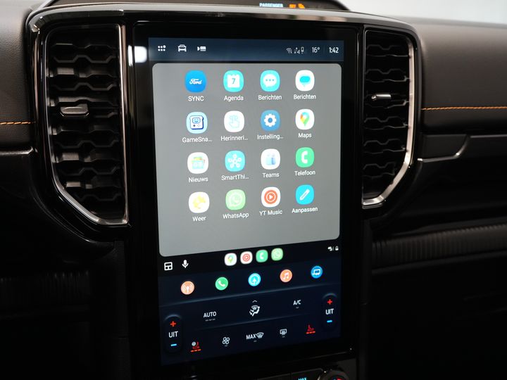 Ford Ranger Pick-Up Ford Ranger Wildtrak 2.3 PHEV Double Cab 4x4/ B&O/ Elek. Roll Cover/ Tech-Pack/ Adapt.Cruise/ 3.5t Towing Verm./ 360 Camera/ Leather/