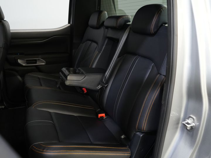 Ford Ranger Pick-Up Ford Ranger Wildtrak 2.3 PHEV Double Cab 4x4/ B&O/ Elek. Roll Cover/ Tech-Pack/ Adapt.Cruise/ 3.5t Towing Verm./ 360 Camera/ Leather/