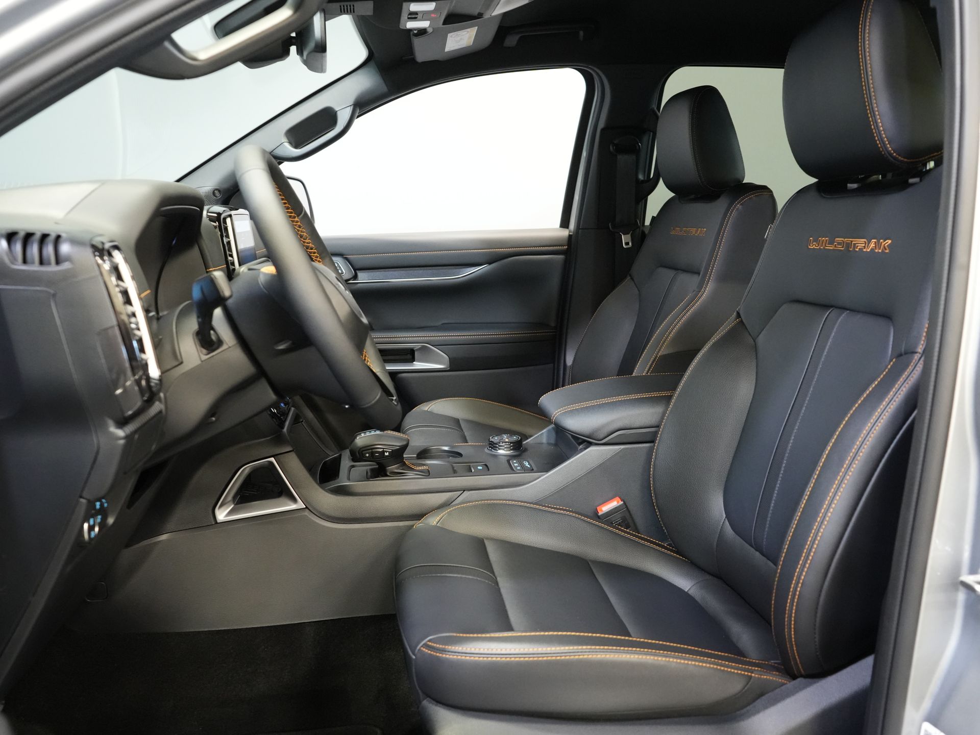 Ford Ranger Pick-Up Ford Ranger Wildtrak 2.3 PHEV Double Cab 4x4/ B&O/ Elek. Roll Cover/ Tech-Pack/ Adapt.Cruise/ 3.5t Towing Verm./ 360 Camera/ Leather/