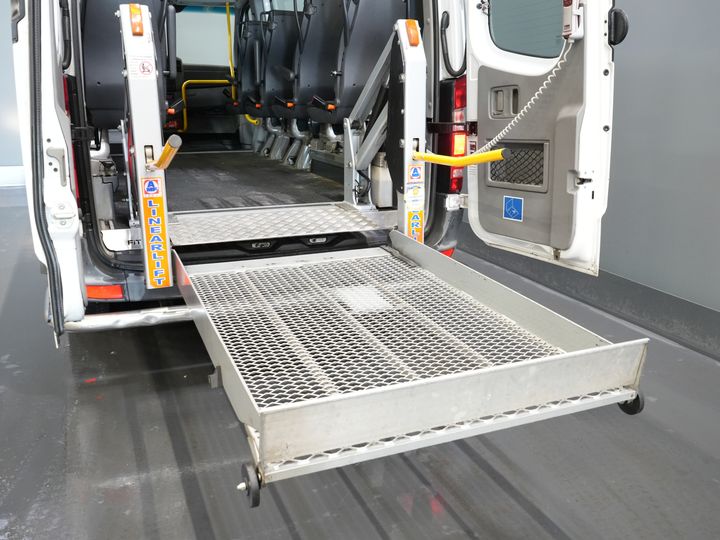 Mercedes-Benz Sprinter Trasporto Passeggeri 313 2.2 CDI L2H2 € 10.164 IVA inclusa BPM FREE! Combi/ 9 persone/ Kombi/ 9P/ Aria condizionata/ Ascensore per sedie a rotelle