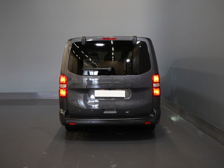 Peugeot e-Traveller Passenger L3 75kWh 348 km WLTP LED/ Chargeur rapide/ Pano/ 8 pers./ Adapt.Cruise/ Cuir/ 2x Elek.Sliding/ Elek.Seats/ Sièges massants/ Suspension des sièges