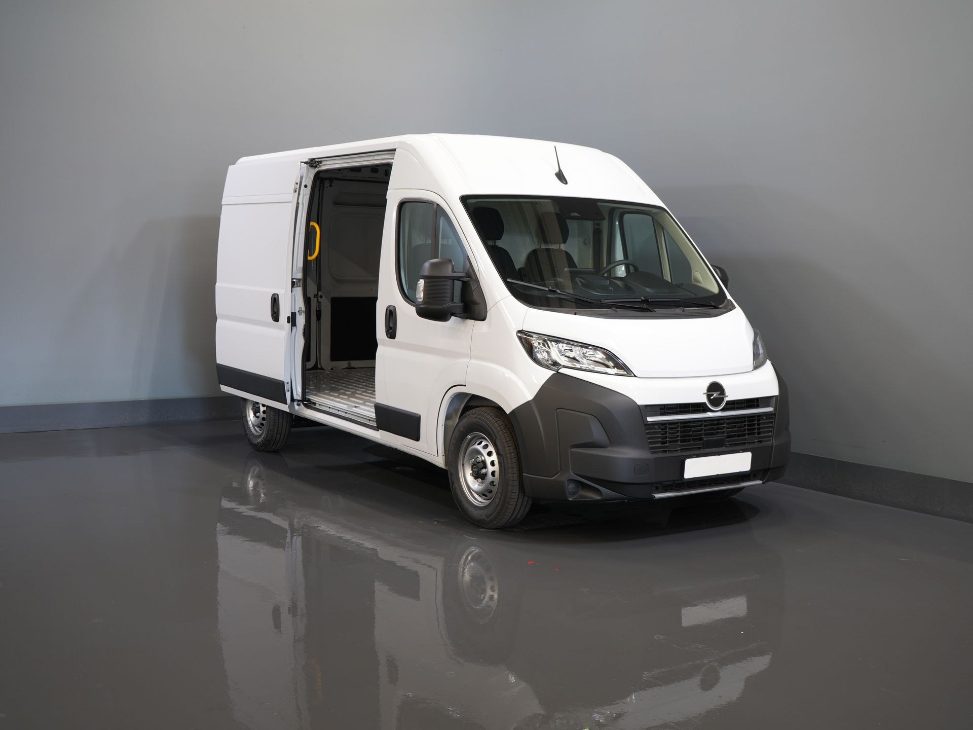 Opel Movano Van 35 2.2 CDTI 140 hp Aut. ZF L2H2 BPM FREE! Virtual Cockpit/ Carplay/ Climate/ 270Gr. Doors/ Navi/ Camera/ Cruise/ PDC/ DAB