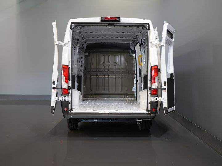 Opel Movano Van 35 2.2 CDTI 140 hp Aut. ZF L2H2 BPM FREE! Virtual Cockpit/ Carplay/ Climate/ 270Gr. Doors/ Navi/ Camera/ Cruise/ PDC/ DAB