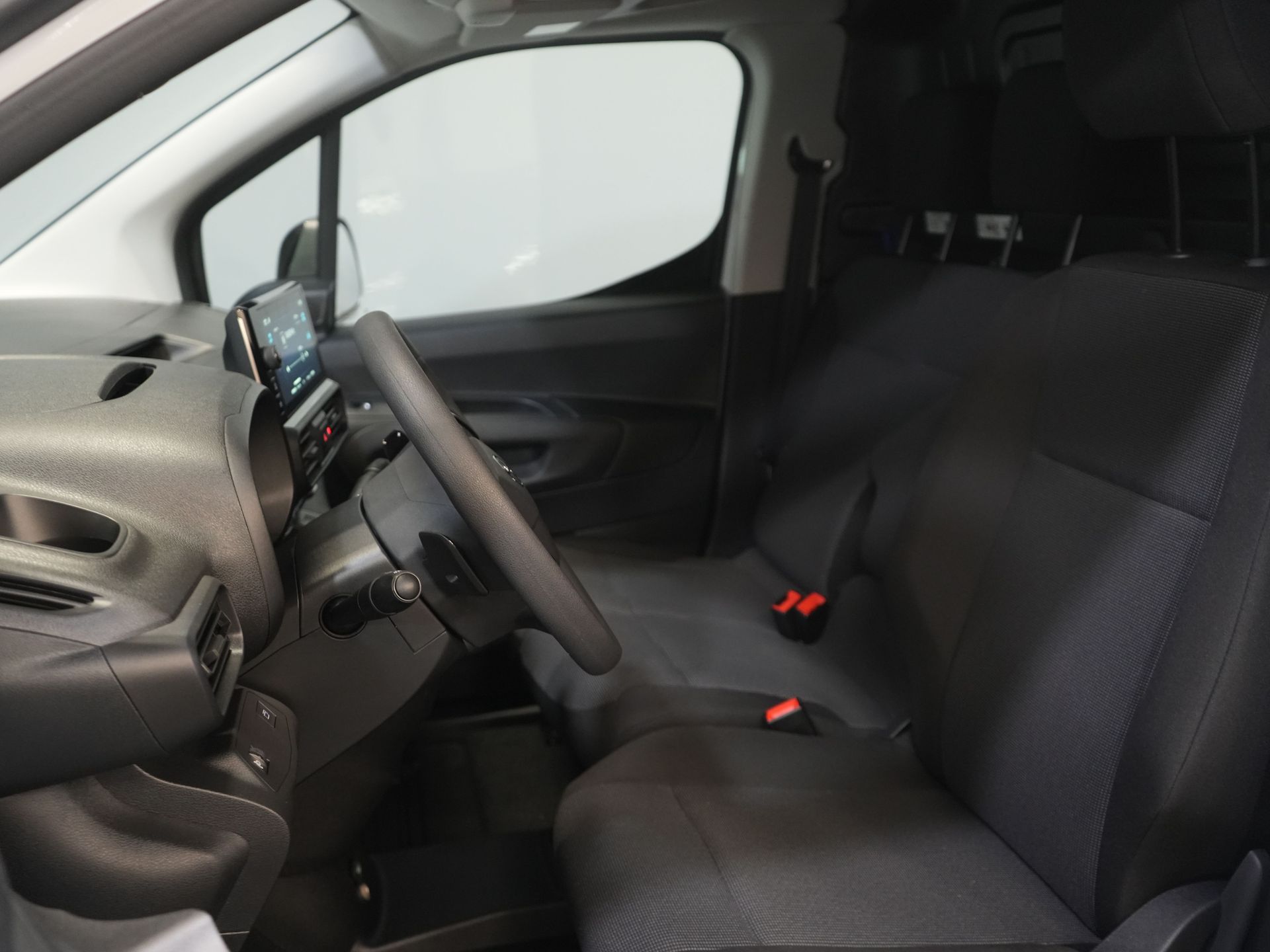 Toyota PROACE CITY Van 1.5 130 KM Aut. L2 BPM GRATIS! LED/ Wirtualny kokpit/ 3 os./ Carplay/ Kamera/ Klimatyzacja/ PDC/ Tempomat