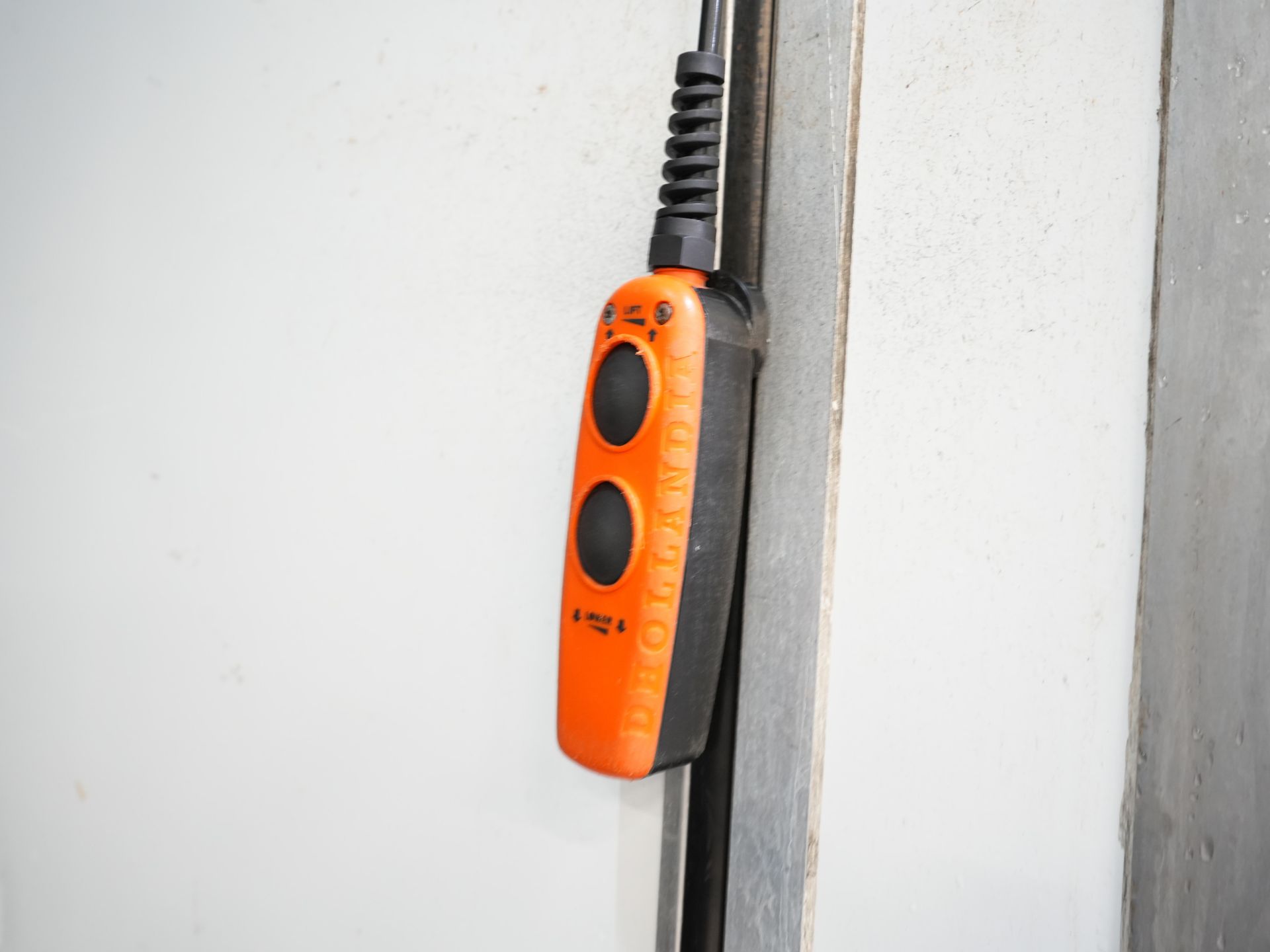 Iveco Daily Bakwagen 35S18HV 3.0 Aut. ZF BPM GRATIS! Portellone posteriore/ LED/ Spoiler/ 3.5T Dispositivo di traino/ Gev.stoel/ Adapt.Cruise/ Navi/ Carplay/ Clima/ 