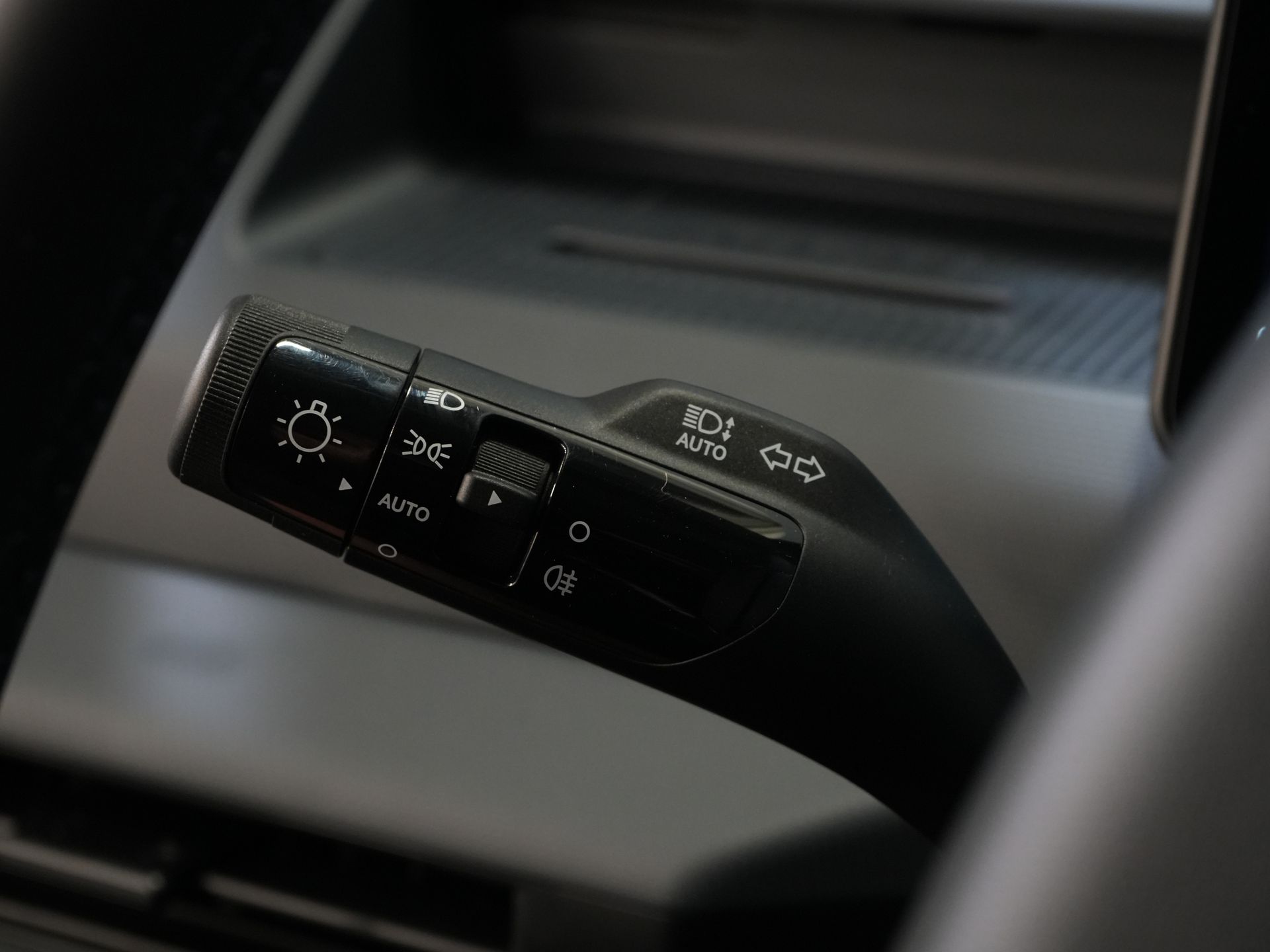Kia PV5 Furgone Elite Executive 71,2 kWh 416 km WLTP L2 Pompa di calore / 2 porte scorrevoli / Sedili ventilati / Sedili riscaldati / Cruise control adattivo / Pelle / Navigatore / CarPlay / 3