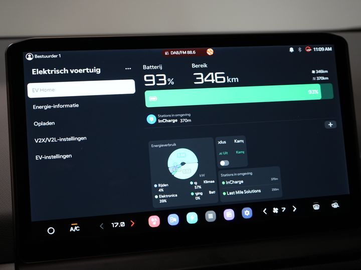 Kia PV5 Furgone Elite Executive 71,2 kWh 416 km WLTP L2 Pompa di calore / 2 porte scorrevoli / Sedili ventilati / Sedili riscaldati / Cruise control adattivo / Pelle / Navigatore / CarPlay / 3