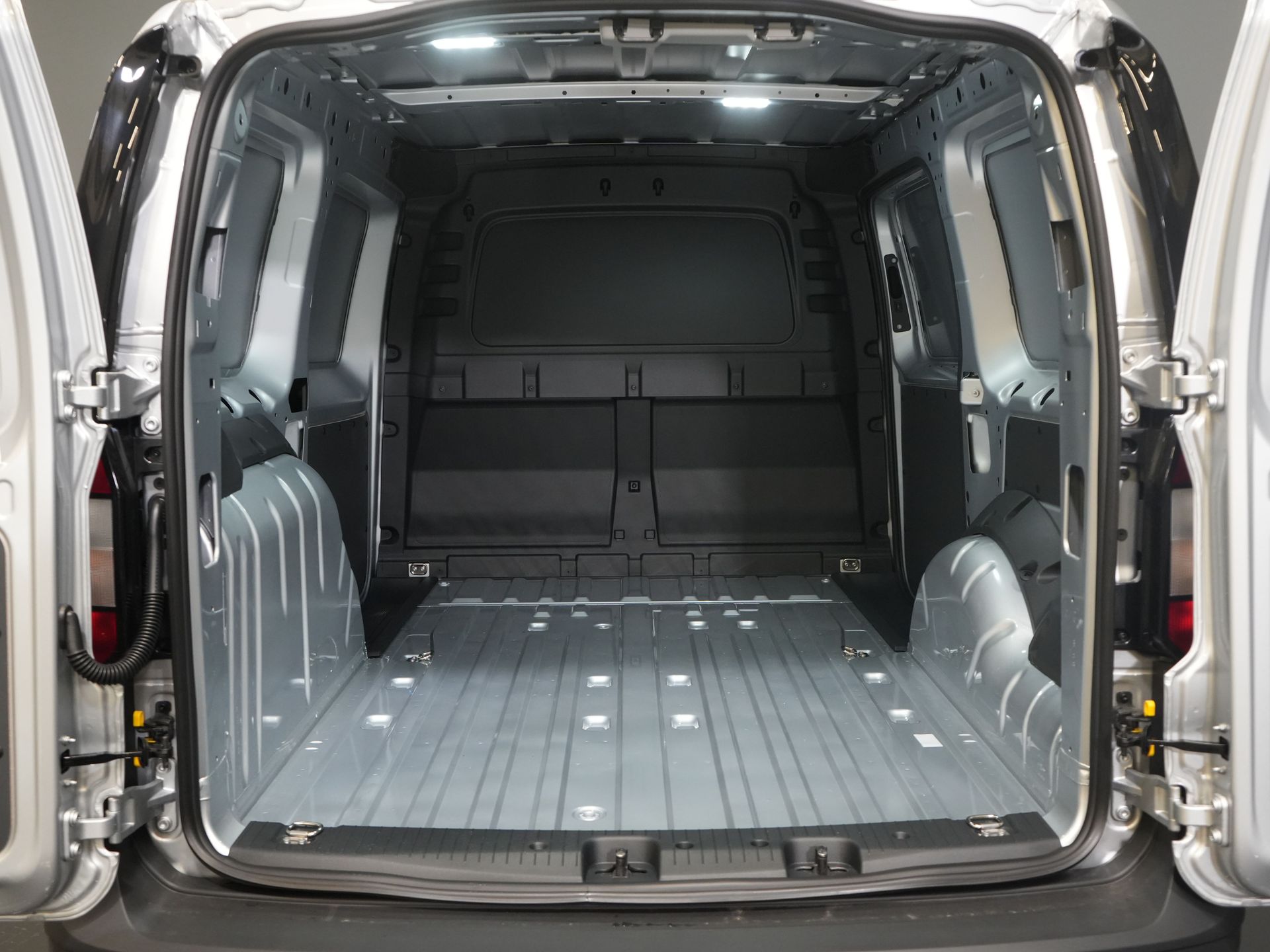 Volkswagen Caddy Cargo Maxi Van 2.0 TDI 125 CV DSG Aut. BPM FREE/ Virtual Cockpit/ 18