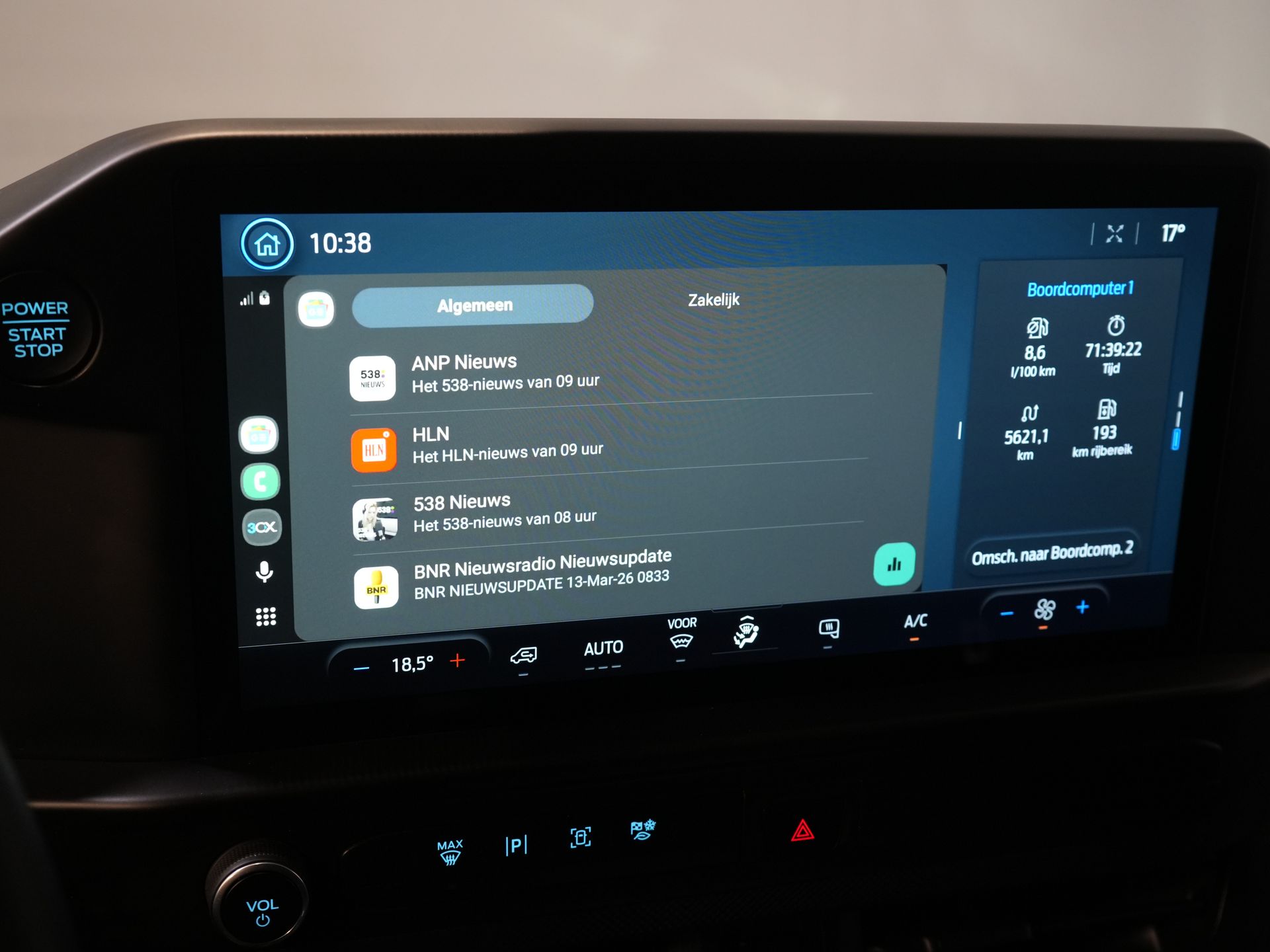 Ford Transit Custom Bestelbus 320 2.0 TDCI 135 pk L2 Trend LED/ 2.8t Trekverm./ Carplay/ Climate/ Cruise/ Camera/ PDC