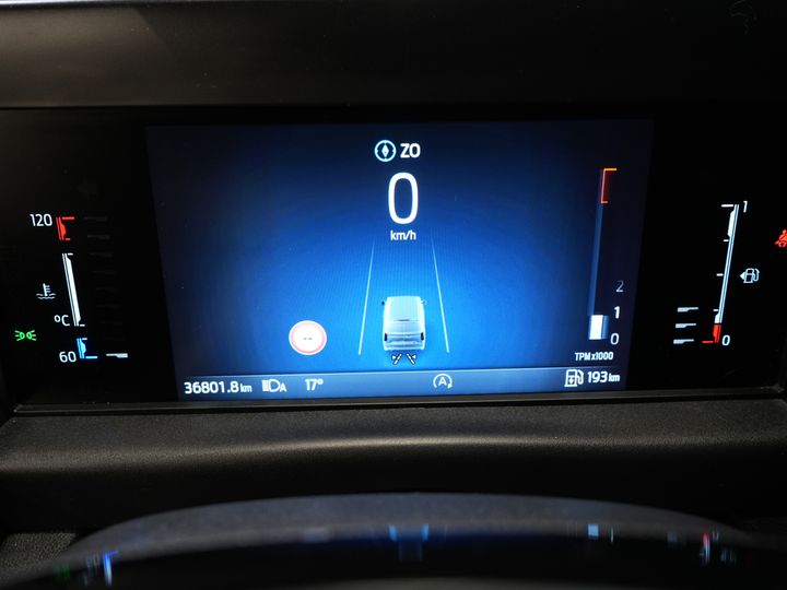 Ford Transit Custom Bestelbus 320 2.0 TDCI 135 pk L2 Trend LED/ 2.8t Trekverm./ Carplay/ Climate/ Cruise/ Camera/ PDC