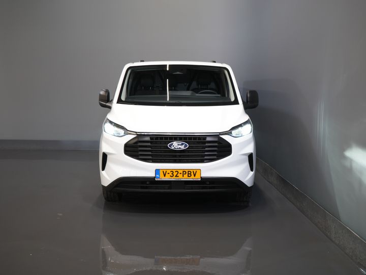 Ford Transit Custom Bestelbus 320 2.0 TDCI 135 pk L2 Trend LED/ 2.8t Trekverm./ Carplay/ Climate/ Cruise/ Camera/ PDC