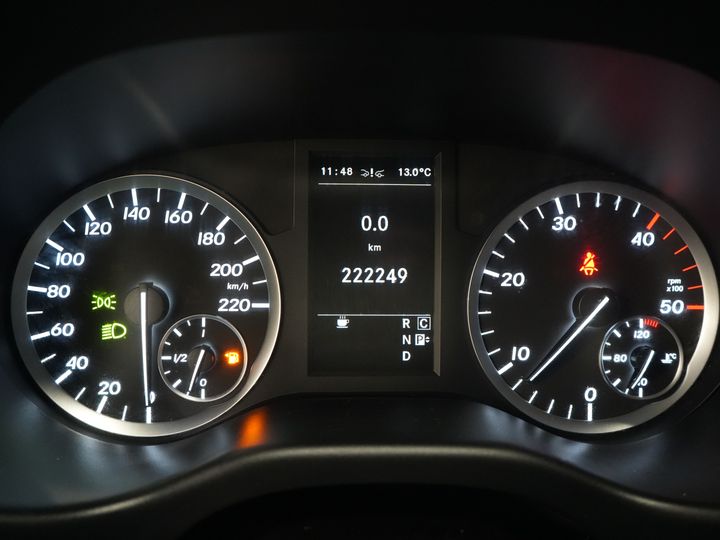 Mercedes-Benz Vito Van 119 CDI Aut. L2 EXPORT ONLY LED/ Stand heater/ Seat heating/ Navi/ PDC/ Camera/ Towing hook