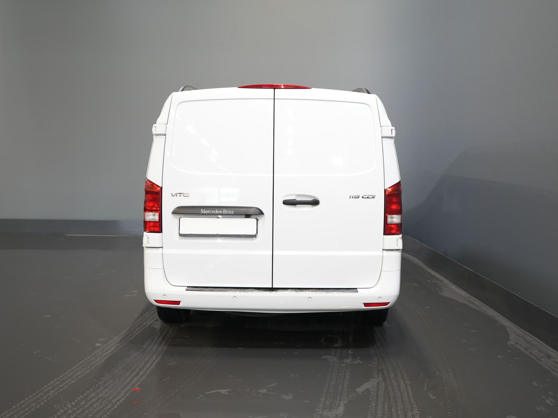 Mercedes-Benz Vito Van 119 CDI Aut. L2 EXPORT ONLY LED/ Stand heater/ Seat heating/ Navi/ PDC/ Camera/ Towing hook