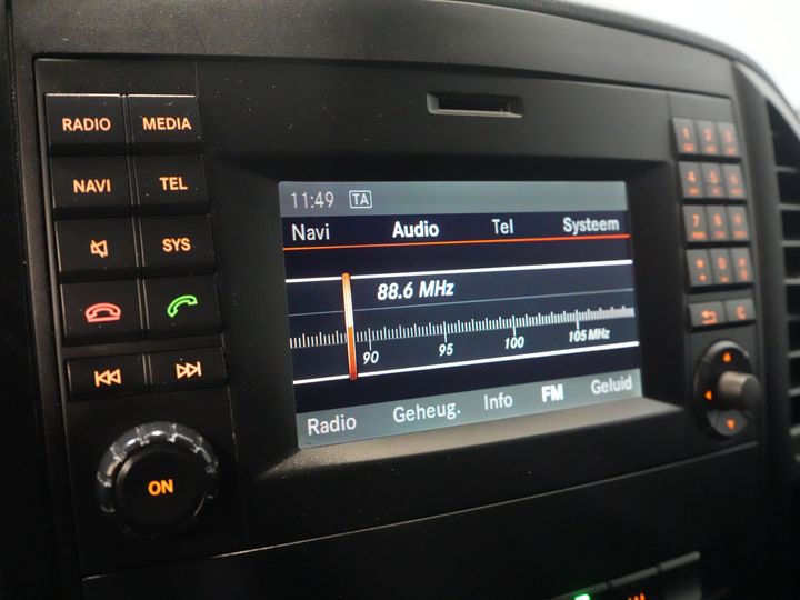 Mercedes-Benz Vito Van 119 CDI Aut. L2 EXPORT ONLY LED/ Stand heater/ Seat heating/ Navi/ PDC/ Camera/ Towing hook