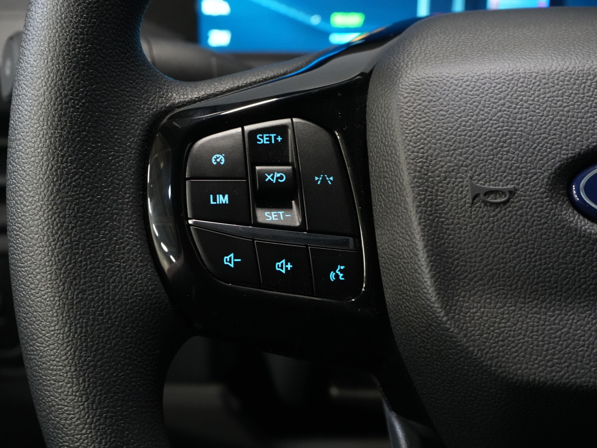 Ford E-Transit Custom Van 320 Trend 65 kWh 328 km WLTP LED/ Szybka ładowarka/ Ogrzewanie postojowe/ Ogrzewanie siedzeń/ Carplay/ Klimatyzacja/ Kamera/ PDC/ Tempomat