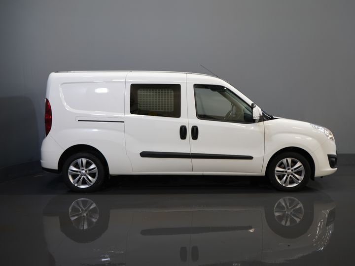 Vauxhall Combo Van 1.3 CDTi L2 BPM GRATIS! BOTT/ Interno/ E6/ Airco/ Crociera/ PDC/ LMV