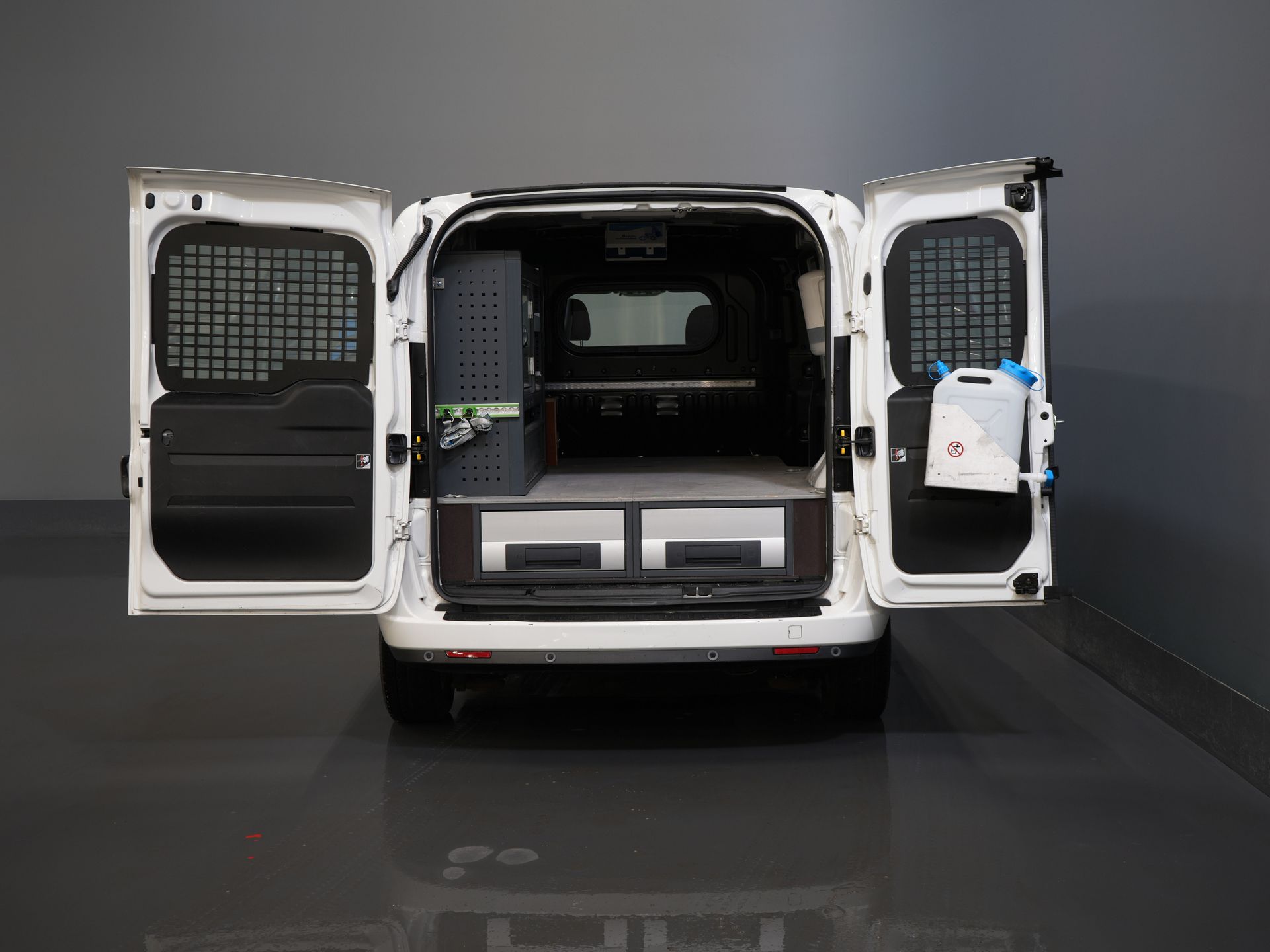 Vauxhall Combo Van 1.3 CDTi L2 BPM GRATIS! BOTT/ Interno/ E6/ Airco/ Crociera/ PDC/ LMV
