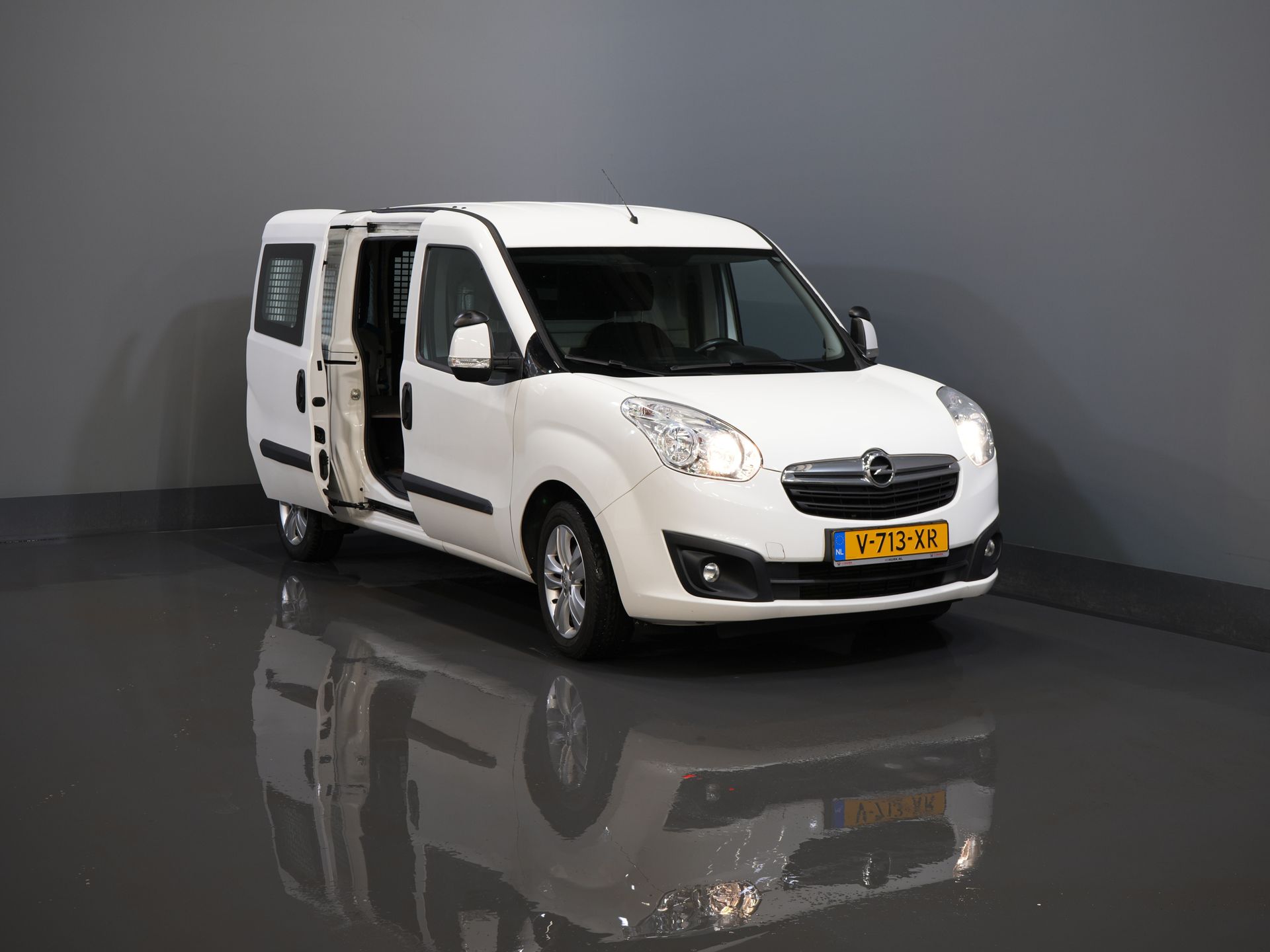 Vauxhall Combo Van 1.3 CDTi L2 BPM GRATIS! BOTT/ Interno/ E6/ Airco/ Crociera/ PDC/ LMV