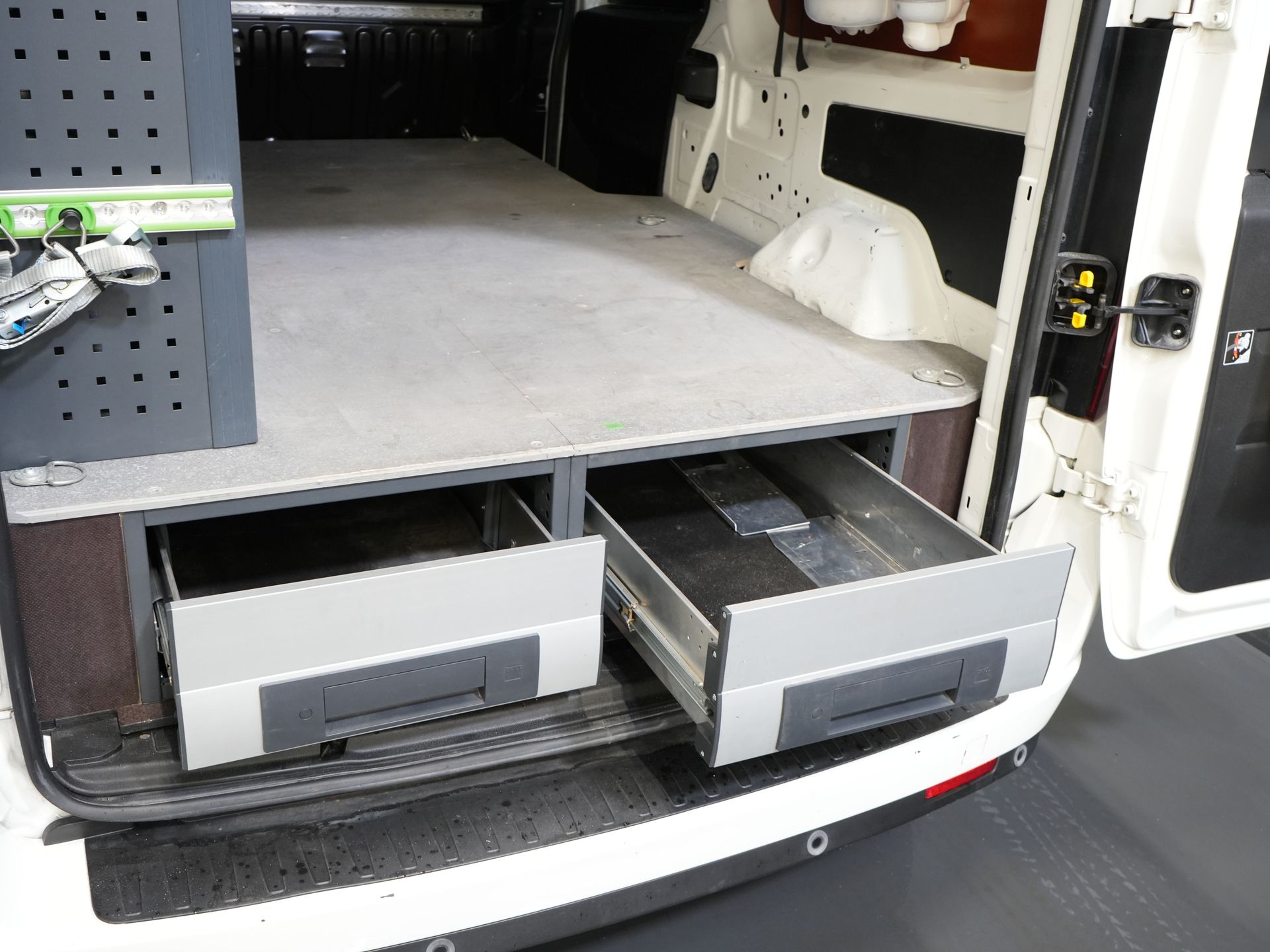 Vauxhall Combo Van 1.3 CDTi L2 BPM GRATIS! BOTT/ Interno/ E6/ Airco/ Crociera/ PDC/ LMV