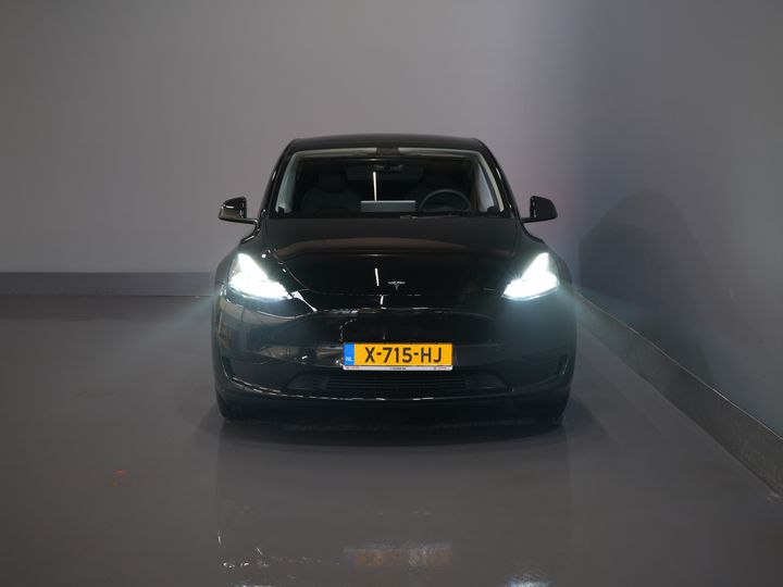 Tesla Model Y SUV 455 Km WLTP (DEMO) Adapt.Cruise/ Pano/ Elek.Sitze/ Mem.Sitz/ Elek.Klappe/ Sitzheizung/ Navi/ 360 Kamera/ Klima/ 20” LMV