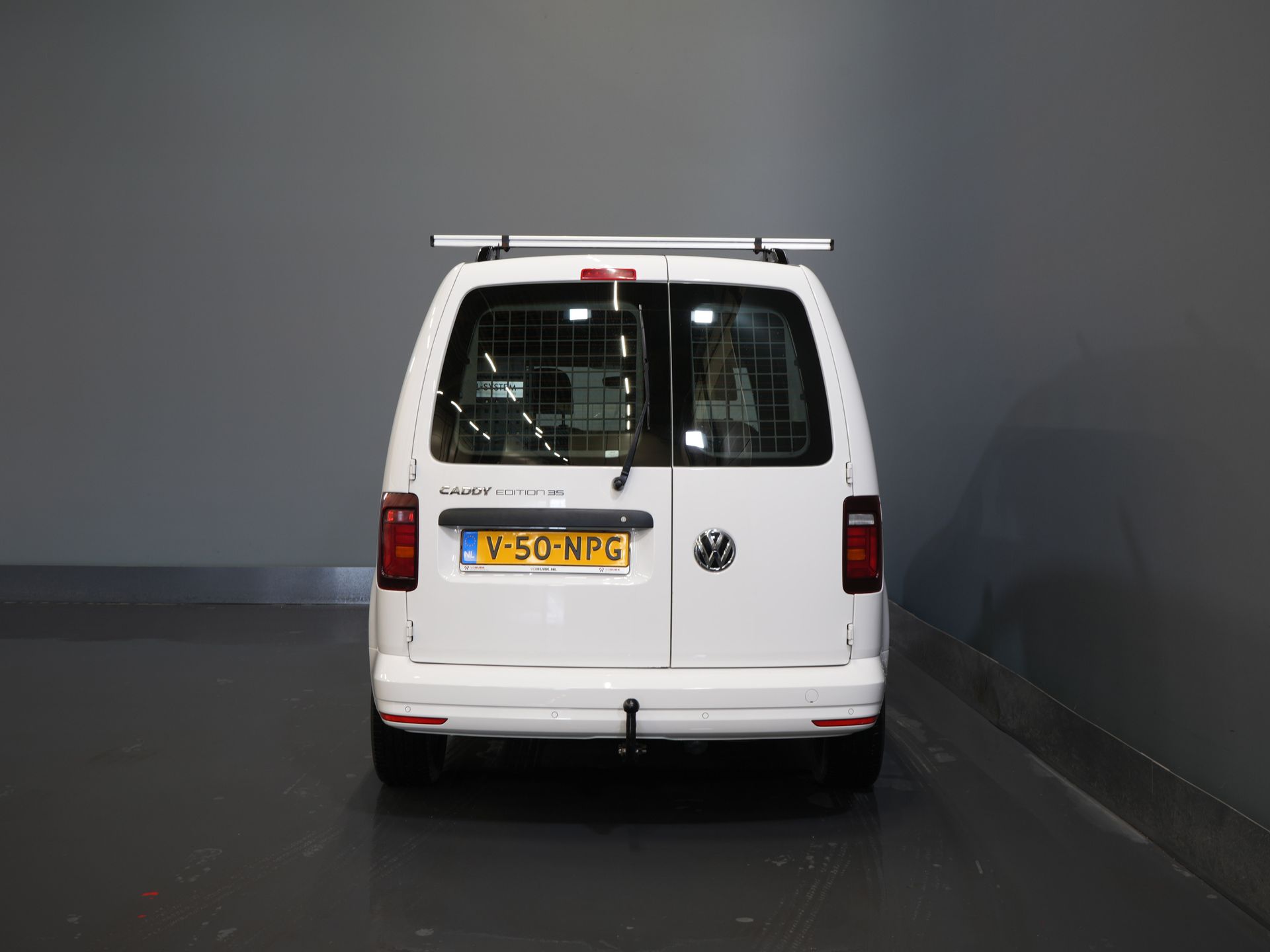 Volkswagen Caddy Bestelbus 2.0 TDI 100 pk DSG Aut. BPM VRIJ! Edition 35 Carplay/ Stoelverw./ Standkachel/ Cruise/ Airco/ PDC/ LMV/ Dakdragers/ Trekhaak/ In